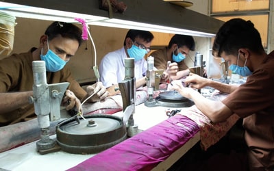 Gemstone Cutting and Polishing Gemstone Cutting and Polishing