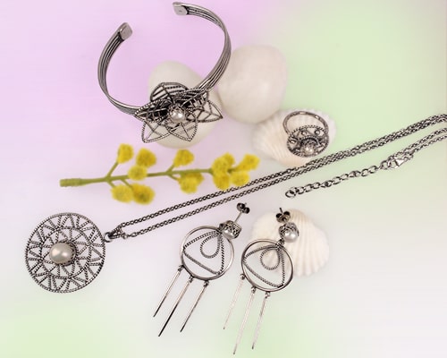 Oxide Strings Pearl Jewelry Collection