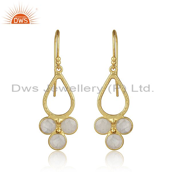 Designer earring in yellow gold on slver 925 and rainbow moonstone