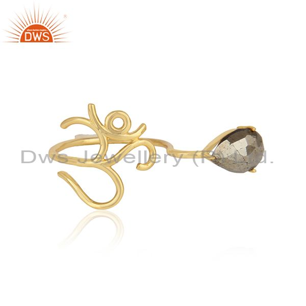 Dainty om symbol ring in yellow gold on silver 925 and pyrite