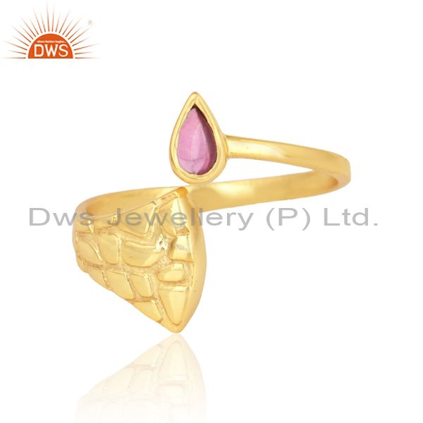 Dainty textured ring in yellow gold on silver with pink tourmaline