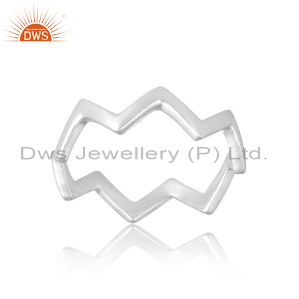 Silver White Ring With Sharp Edges On Top And Bottom