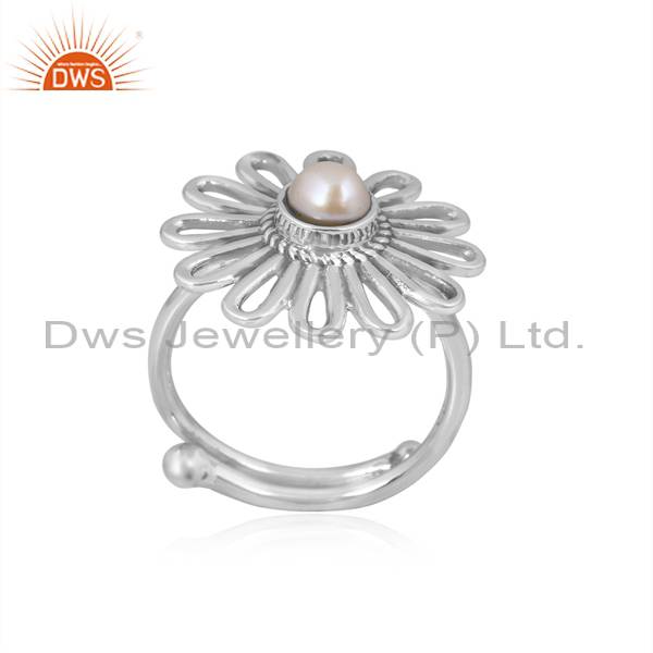 Exquisite Pearl Floral Ring: A Delicate Blend of Elegance