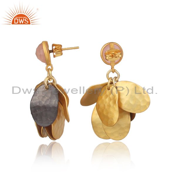 Exporter Dyed Rose Chalcedony Gemstone Hammered Gold Plated Chandelier Earrings