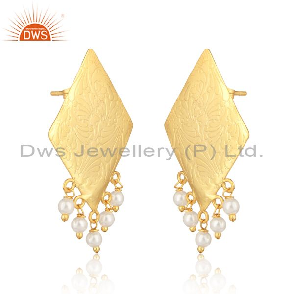 Designer tradtional textured gold on fashion earring with pearl