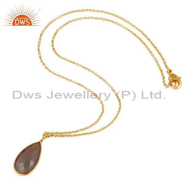 Suppliers 22K Yellow Gold Plated Handmade Dyed Chalcedony Bezel Set Chain Pendant Necklace