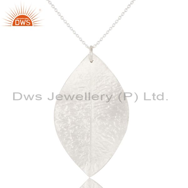 Wholesalers Handmade Solid Sterling Silver Triple Petal Pendant With Chain Necklace