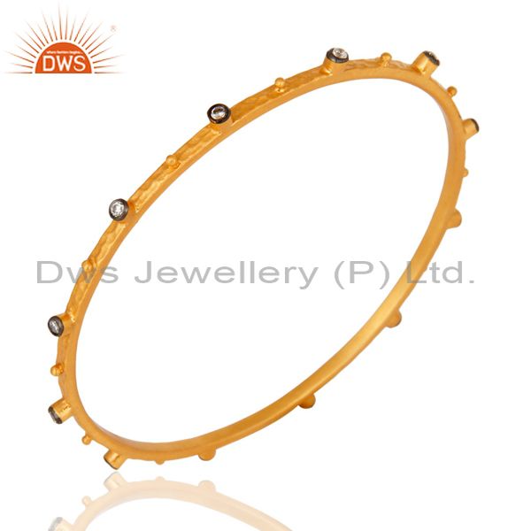 Supplier of Round cut fake diamond hand hammered 24k yellow gold fashion bangle