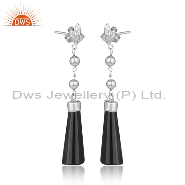 Designer silver longing earring with black onyx and white rhodium