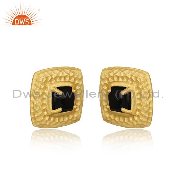 Chunky hammered gold on silver 925 studs with black onyx