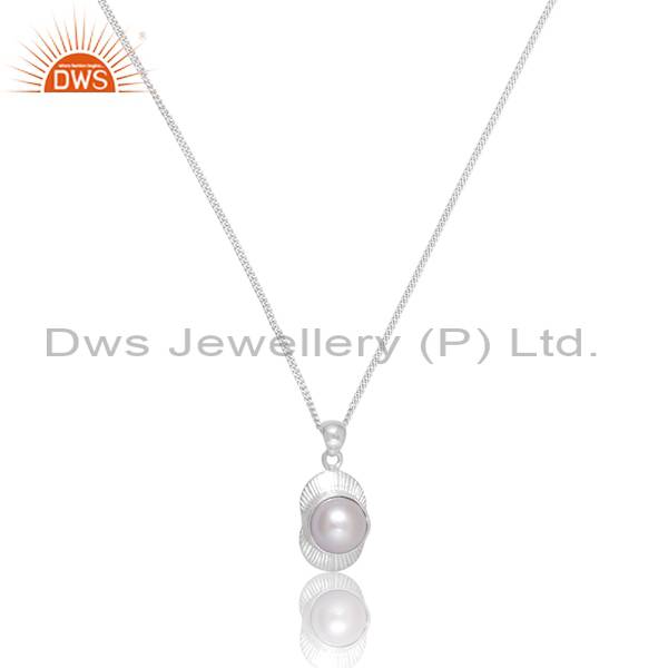 Exquisite Pearl Handcrafted Necklace: Timeless Elegance