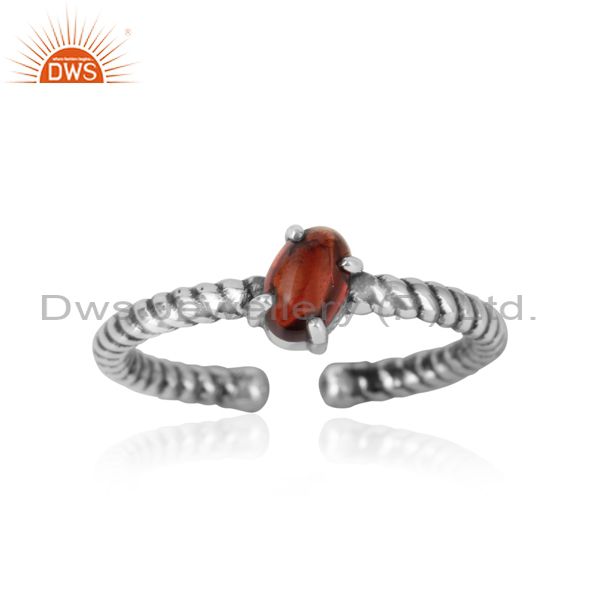 Dainty Oxidized Silver Ring Adorn With Tilted Natural Garnet
