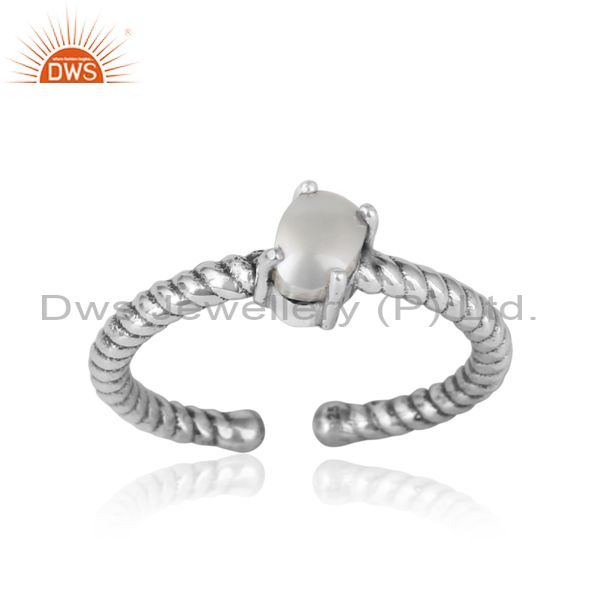 Dainty Oxidized Silver Ring Adorn With Tilted Natural Pearl