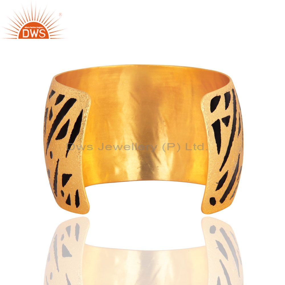 Suppliers 22K Yellow Gold Plated Brass Matte Finish Wide Bangle Cuff Bracelet With Enamel