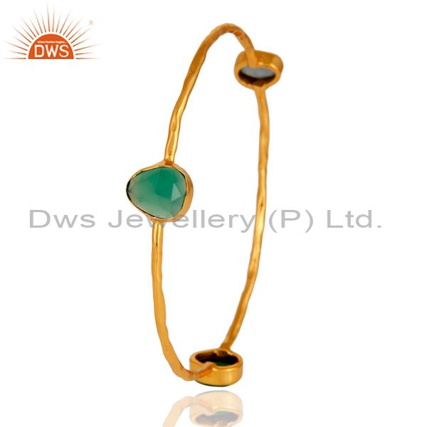 Wholesalers of 22k yellow gold green onyx chalcedony gemstone new fashion bangle