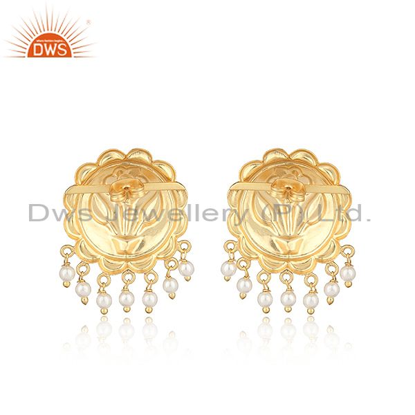 Floral designer fashion earring in yellow gold on with pearls