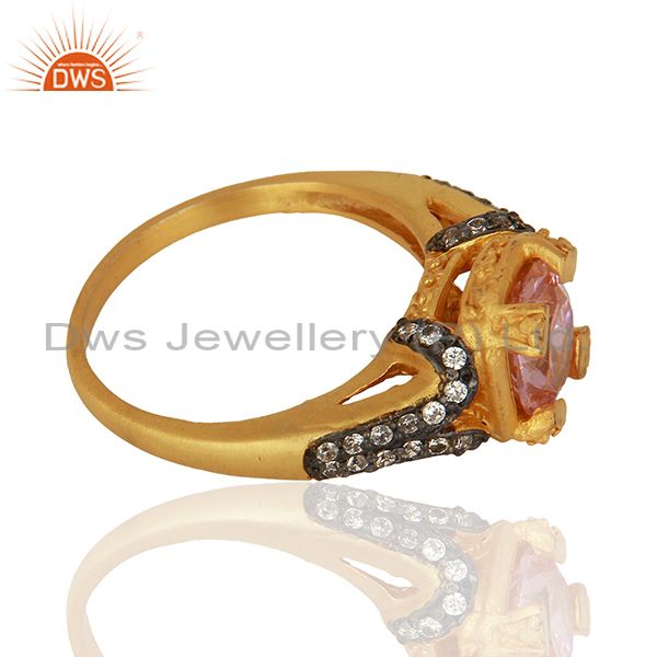 Suppliers 22K Yellow Gold Plated Brass Pink Cubic Zirconia Womens Fashion Ring
