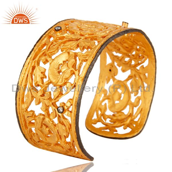Suppliers 18K Yellow Gold Plated Brass Flower Filigree Wide Cuff Bracelet With CZ