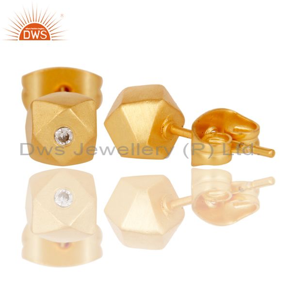 Suppliers 22k Gold Plated Little Flash Stylish White Zirconia Brass Stud Earrings