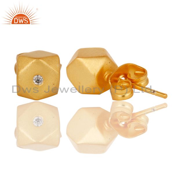 Suppliers 18k Gold Plated Little Flash Stylish White Zirconia Brass Stud Earrings
