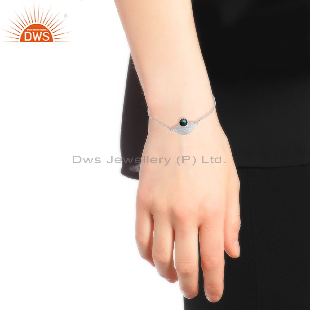 Exporter of Abored Mountain Design Fine Silver Labradorite Gemstone Bracelet