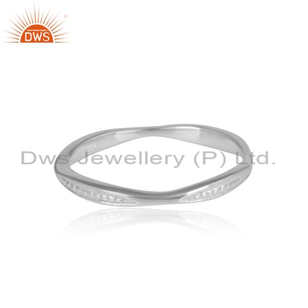 Hand Hammered Fine 925 Silver Round Shaped Designer Ring