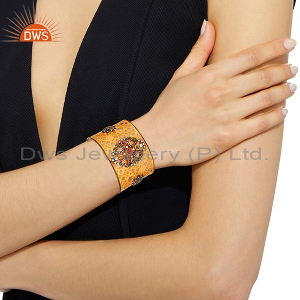 Wholesalers Hand-crafted 18K Yellow Plated Brass Filigree Design Cuff Bracelet With Tourmali