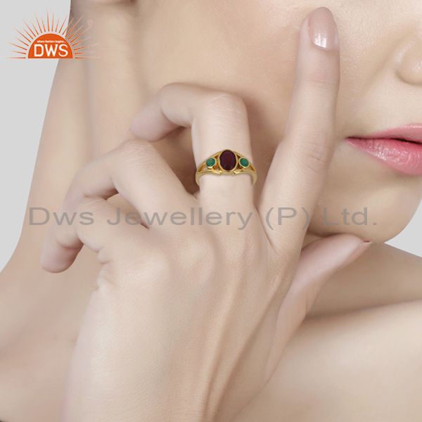 Trendy design 3 stone yellow gold on silver ring with emerald ruby
