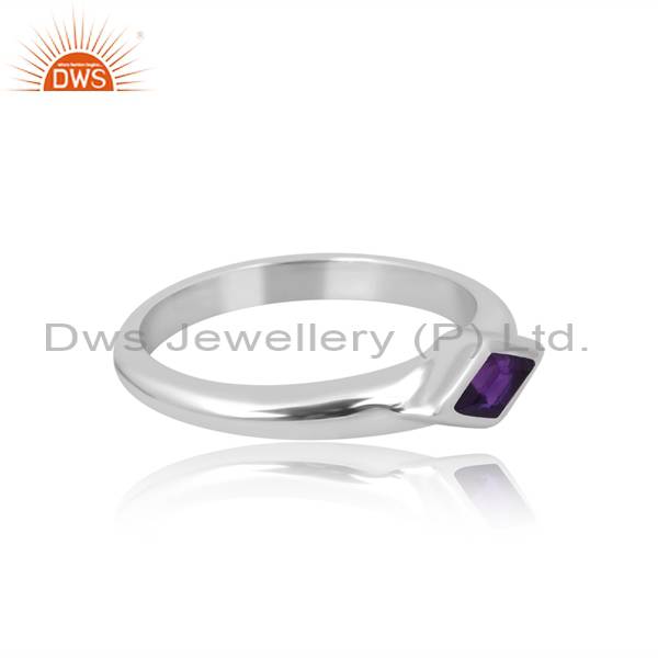 Handcrafted Amethyst Ring: A Regal Touch for Elegance