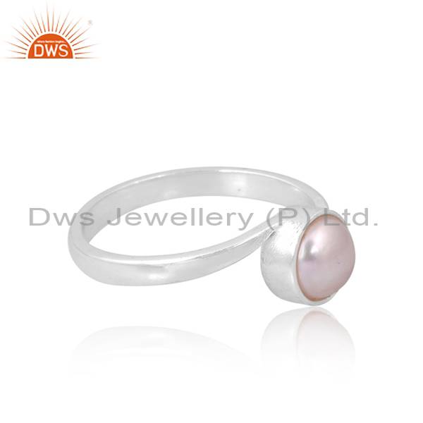 Handcrafted Pearl Ring: Elegant and Timeless Jewelry