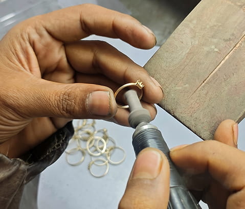 18 Karat Natural Diamond Jewelry Manufacturing